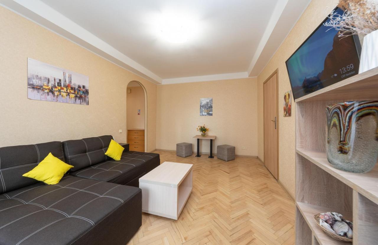 1 Bedroom Apart Near Metro Pecherska 基輔 外观 照片