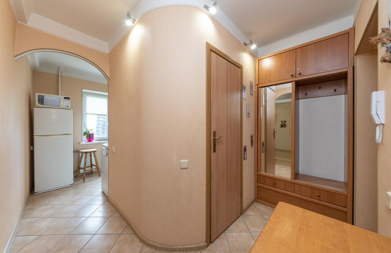1 Bedroom Apart Near Metro Pecherska 基輔 外观 照片