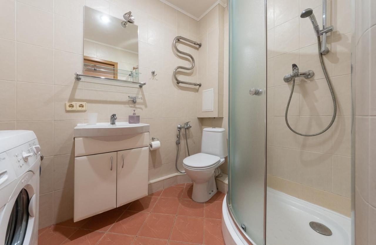 1 Bedroom Apart Near Metro Pecherska 基輔 外观 照片